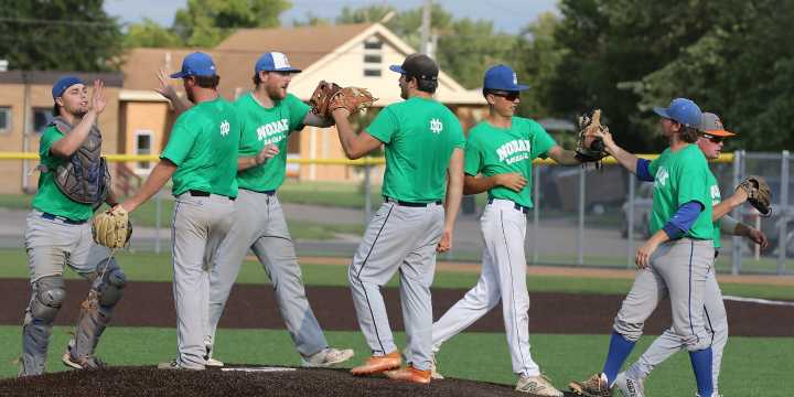 Team NODAKS, Tarno Brewers win in A state tournament