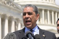 Niegan a tres congresistas el acceso a una cárcel de Nueva York con inmigrantes detenidos