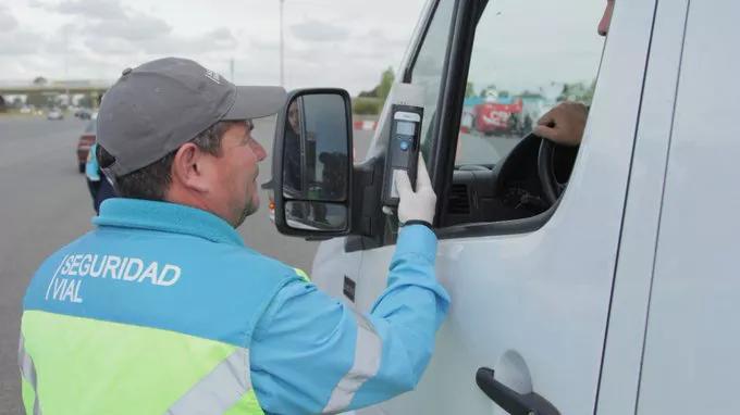 La motosierra avanza: el Gobierno despidió a casi 100 trabajadores de la Agencia de Seguridad Vial