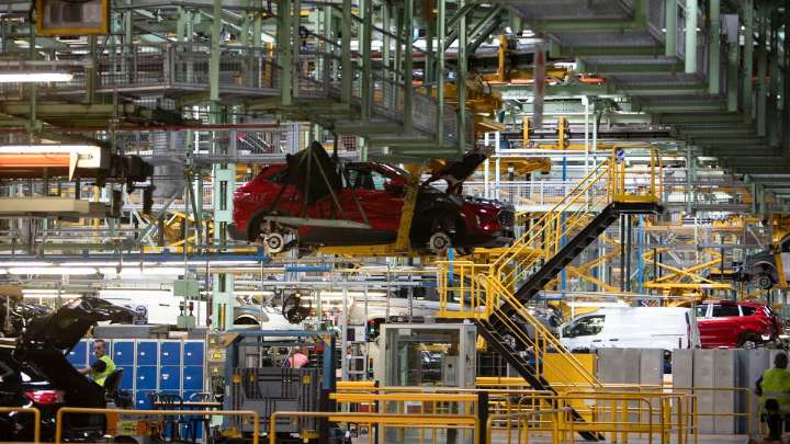 Ford Almussafes solo fabricará coches cuatro días por semana hasta noviembre