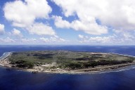 Australian government signs deal to deport former detainees without visas to Nauru