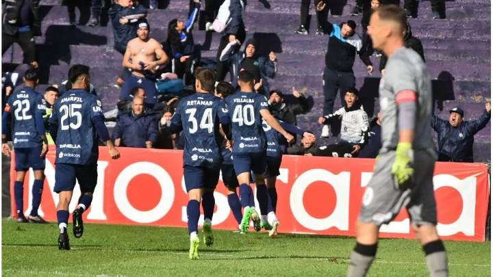 Independiente Rivadavia batió a Argentinos y sale de los últimos lugares