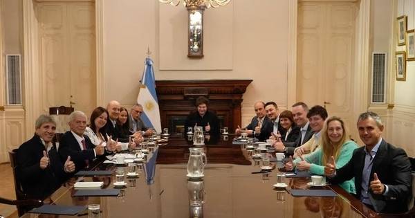 La reunión de Milei en la Casa Rosada que coincidió con el cierre de listas