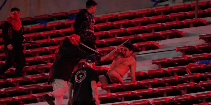 Qué dijeron los dirigentes de Independiente y Universidad de Chile tras los violentos incidentes