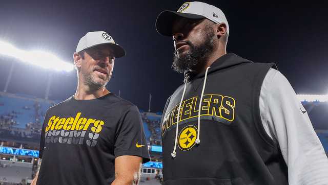 Steelers take a chance on Aaron Rodgers to end playoff drought