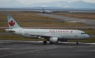 Gobierno canadiense ordena fin de la huelga de auxiliares de vuelo de Air Canada; la aerolínea suspendió 700 vuelos al día
