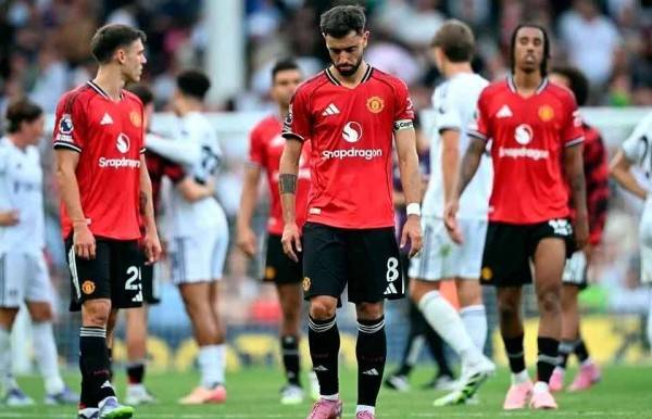 Iguala Manchester United en casa del Fulham