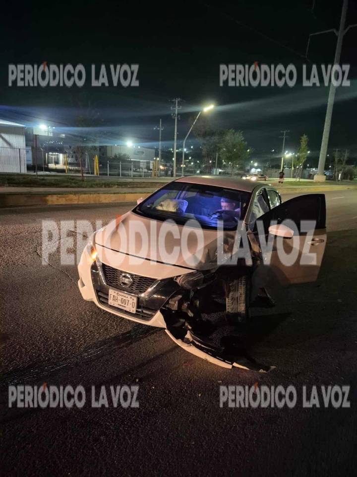 Conductor imprudente provoca colisión en avenida Las Torres de Monclova