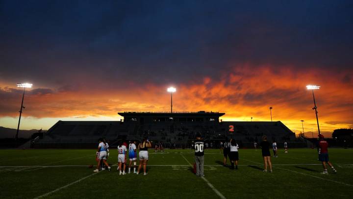 Shadow Hills girls’ flag football hosts cross