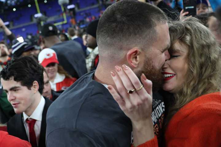 Taylor Swift's Engagement Ring: How Much Did That 'Old Mine Brilliant Cut' Set Travis Back?
