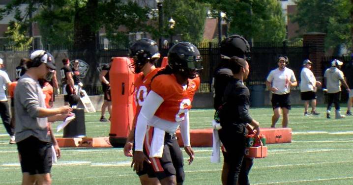 Oregon State's first scrimmage reveals rising stars and challenges
