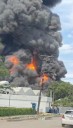 Incendio de gran magnitud consumió tres empresas en Carabobo