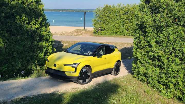 Tesla-fighting Volvo EX30 is cute, quick, and range