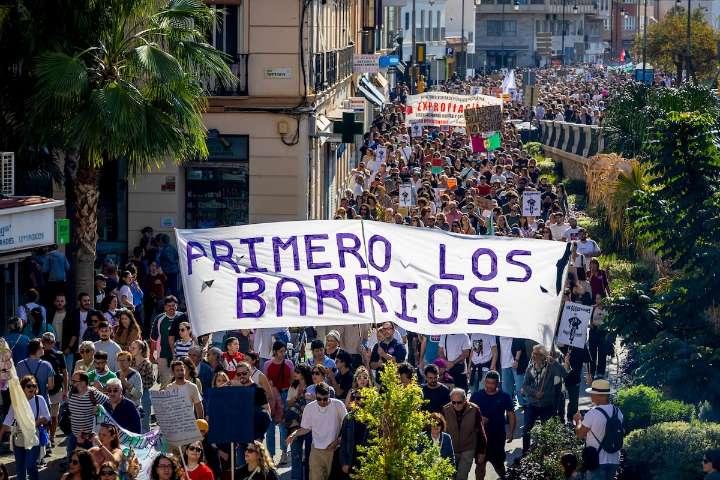 Málaga anuncia una moratoria de tres años para nuevas viviendas turísticas