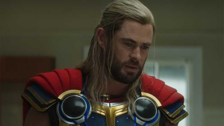 Chris Hemsworth Seemingly Wrapped Avengers: Doomsday, And Fans Are Theorizing What This Means For Thor