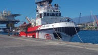 Abascal pide hundir el "barco de negreros" de la ONG Open Arms atracado en Tenerife