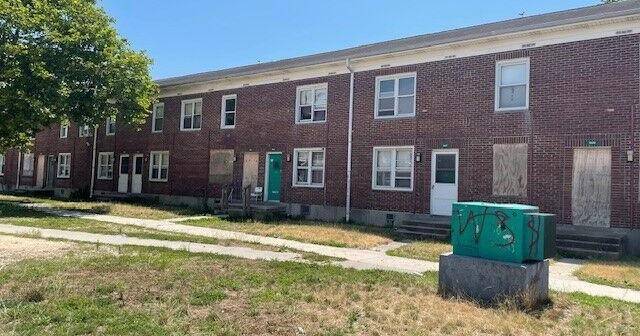 HUD meets with Stanley Holmes Village residents after taking over Atlantic City Housing Authority