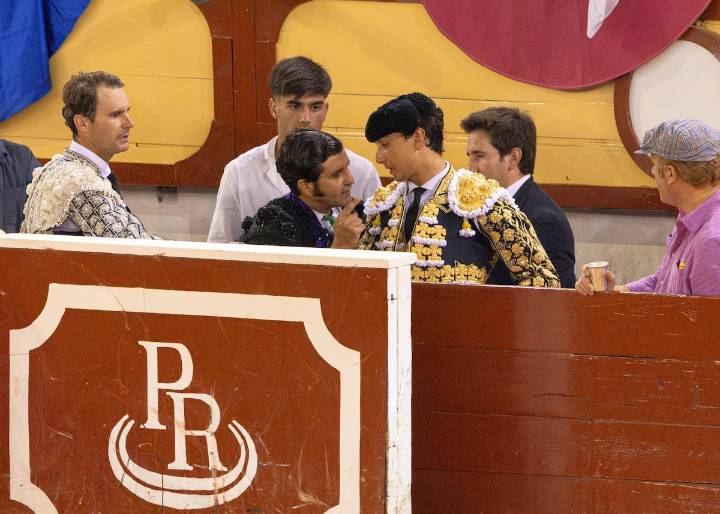 ¡Qué buena (y disparatada) la hostilidad entre Morante y Roca Rey!