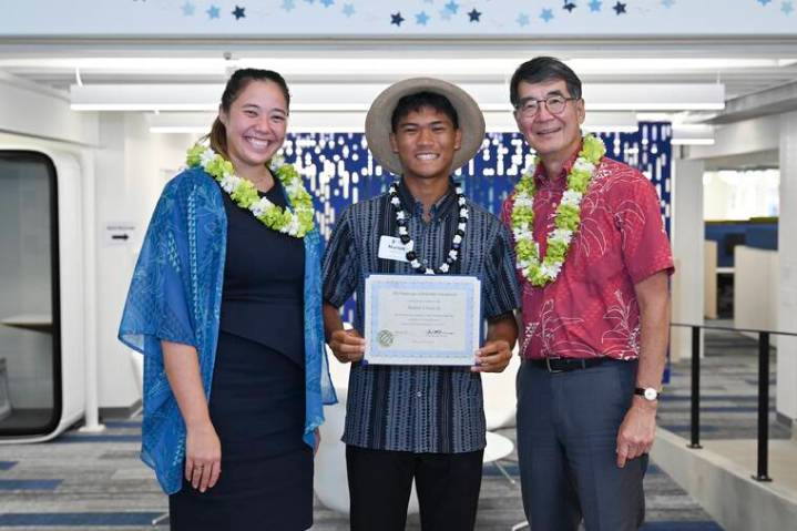 Kona student awarded $20K Fukunaga scholarship