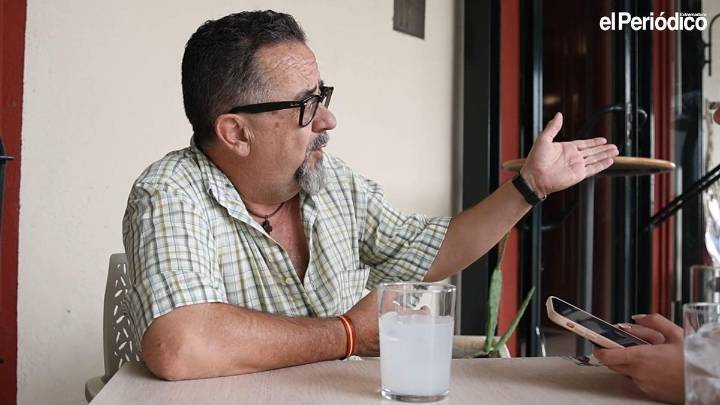 "El fuego ha arrasado incluso las fincas con cortafuegos": la situación en Casar de Cáceres tras el incendio
