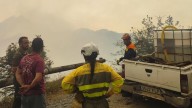 Pasan de 12 a 14 los incendios en Asturias, siete de ellos activos