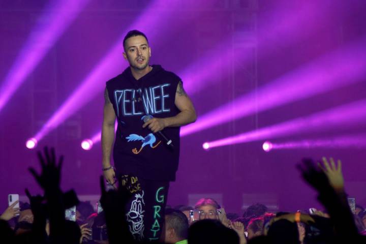 Aseguran que PeeWee fue arrestado por manejar tomado