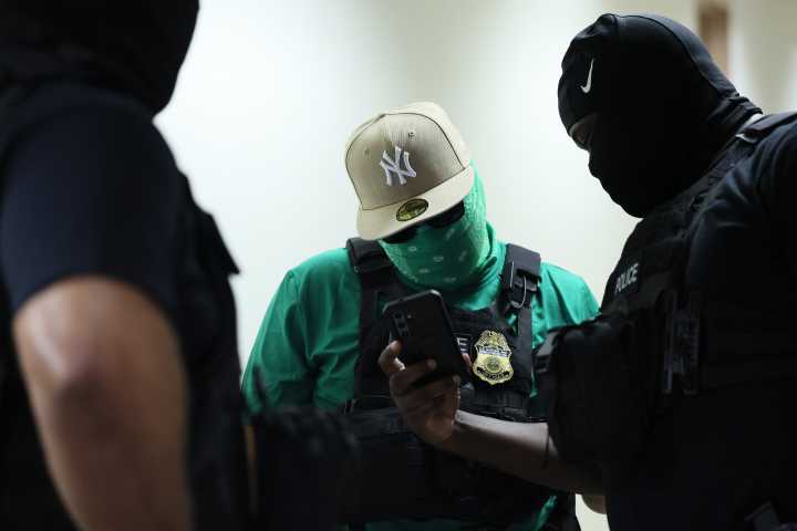 Masked ICE Agents Kidnap Teenager Who Was Walking His Dog