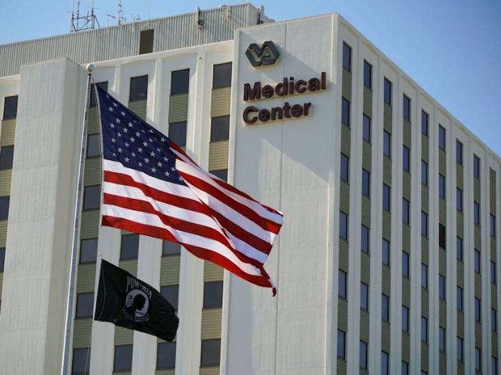 Congress looks to ease veterans' use of health care outside the VA