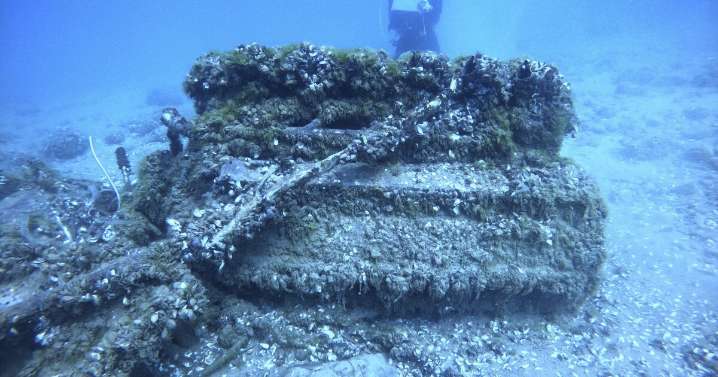 Scientists wonder if Lake Superior can continue to avoid an invasion of mussels