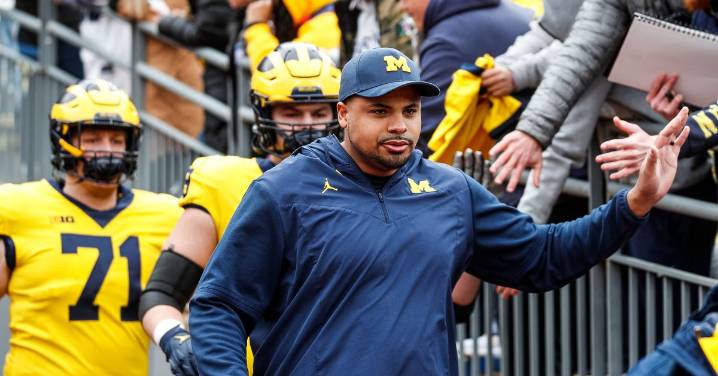 Recruiting Roundup: Michigan receives prediction to land 2027 OL