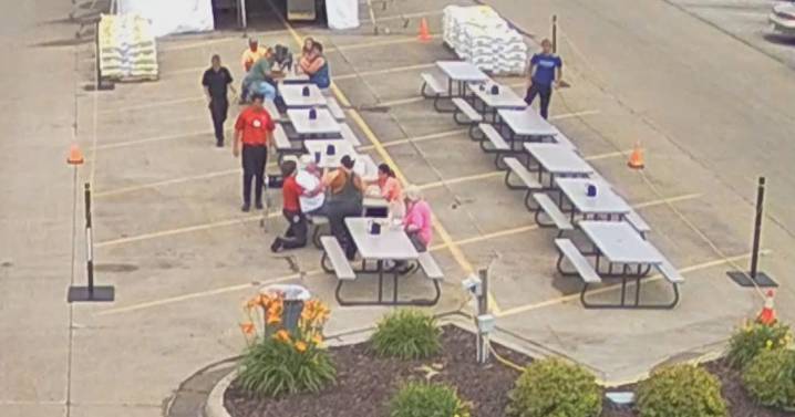 Camera captures Hy-Vee worker saving customer from choking in Owatonna