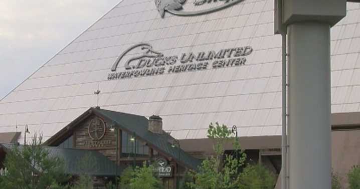 Mayor spent $18K on executive retreat at Pyramid, records show