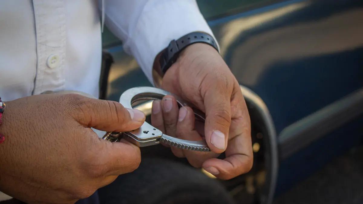 Detienen a fugitivo de Sonora con residencia ilegal en Estados Unidos