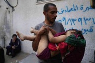 Israeli minister warns leveling city on table
