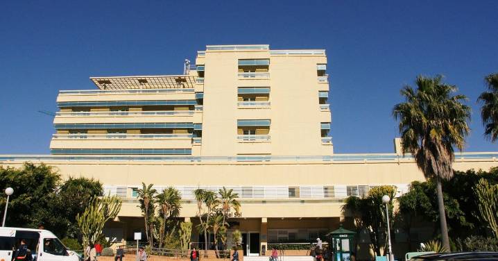 Un accidente en la A-7 en Estepona deja un herido y cinco kilómetros de atasco