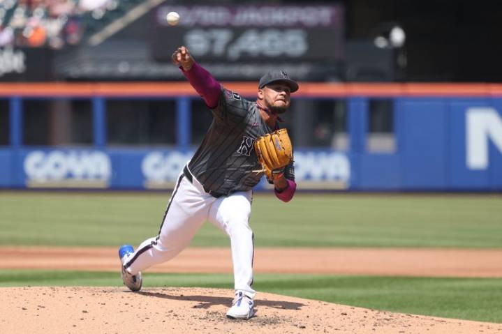 Report: Mets' Frankie Montas (elbow) could miss entire 2026 season