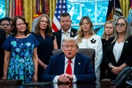 Trump amenaza con imponer aranceles y limitar chips a países que no quiten tasas digitales