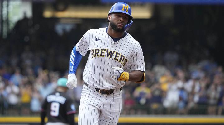 Impactful Brewers injury update surfaces before Cubs clash