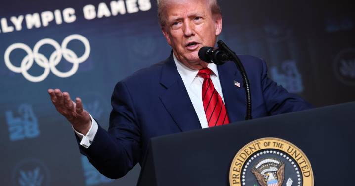 Trump can't deny funds to L.A. and 30 other 'sanctuary' jurisdictions, judge rules