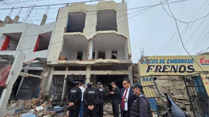 Fuerte explosión deja cinco heridos tras disputa entre bandas criminales
