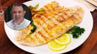 El truco de Martín Berasategui para que el pescado a la plancha no huela: tardas 10 minutos