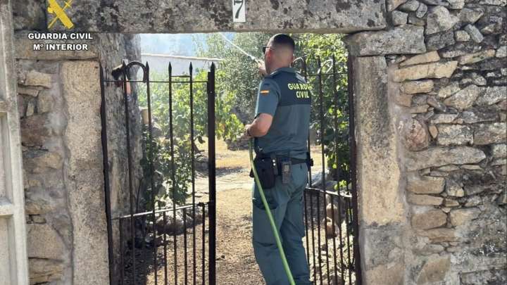 La Guardia Civil empieza a multar a ciudadanos que desobedecen las órdenes de evacuación