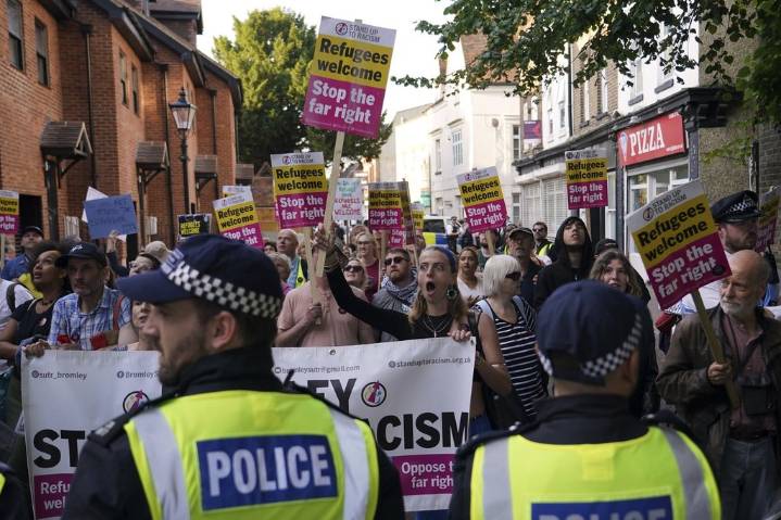UK government wins appeal over ruling that would have blocked asylum-seekers staying in hotel – Winnipeg Free Press