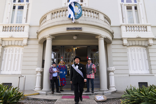 "Parva Domus", una república ficticia en Uruguay que celebra ya 147 años