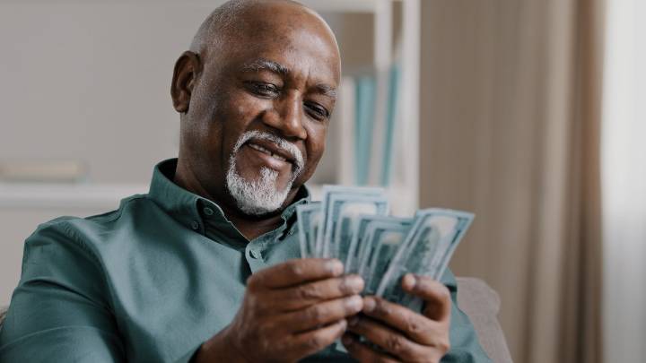 Cuánto dinero podrías recibir del Seguro Social si te jubilas a los 62