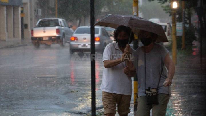 Tormenta de Santa Rosa: se esperan fuertes lluvias para el fin de semana en Santa Fe y la región