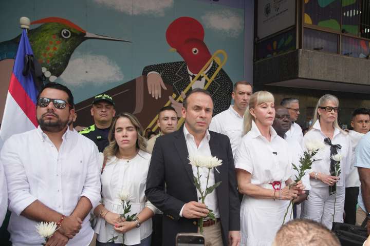 Las principales capitales colombianas realizan homenajes al senador Miguel Uribe Turbay