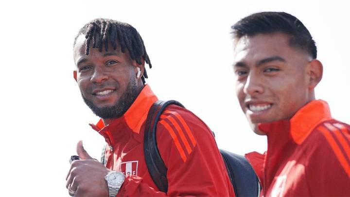 Perú llegó a Montevideo para duelo clave ante Uruguay