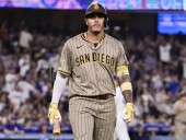 Dodgers do just enough to snap Padres' winning streak