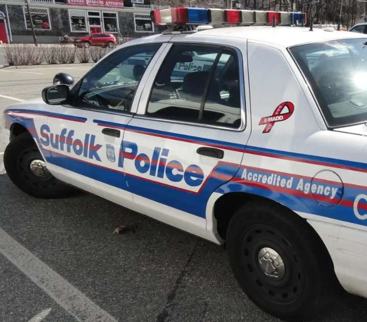Rompieron ventanas de autos y pincharon neumáticos en tres vecindarios de Suffolk
